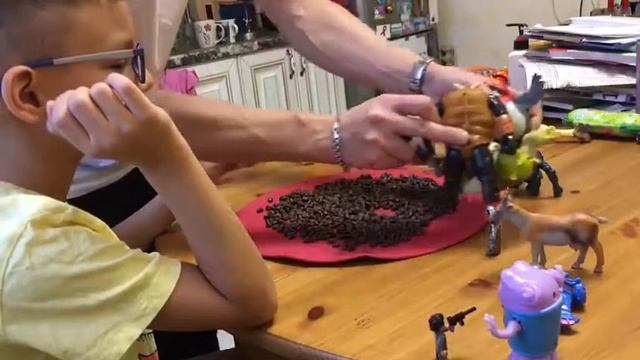 Я учусь снимать свое видео. Как научить вашего ребенка самому снимать и выкладывать видео на Ютубе смотреть онлайн