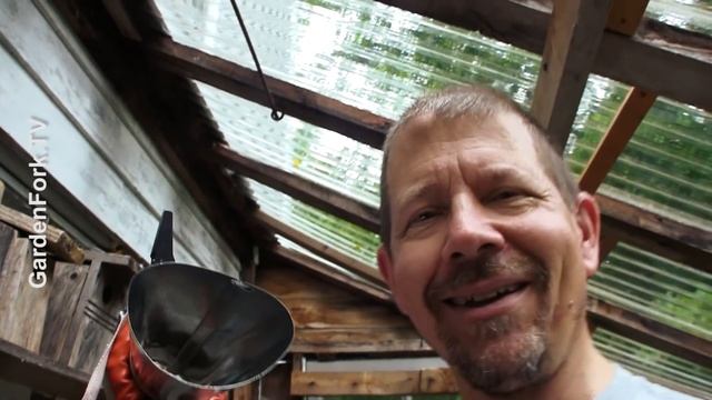 DIY Rocket Stove In A 5 Gal Bucket - GardenFork смотреть онлайн