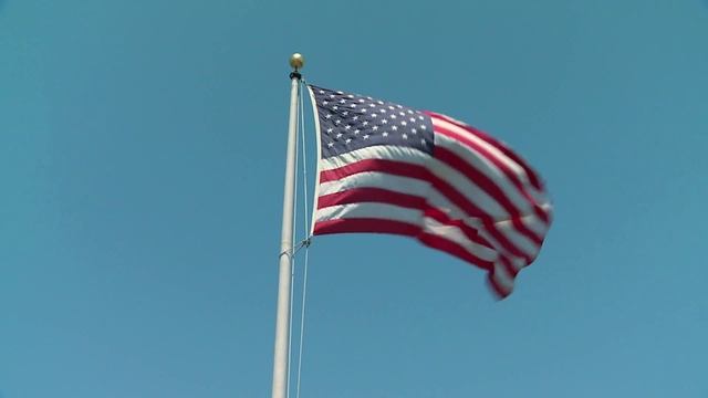 Флаг на ветру смотреть онлайн