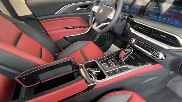 Видео-обзор автомобиля FAW Bestune T77 2022 смотреть онлайн