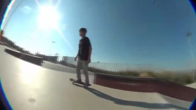 Un día en el skatepark de Mollet смотреть онлайн