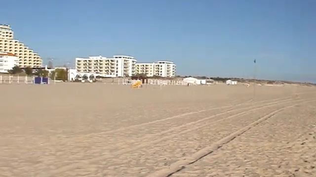Monte Gordo beach. смотреть онлайн