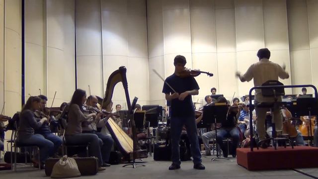 Khachaturian - Violin Concerto - III.Allegro vivace [2/5] смотреть онлайн