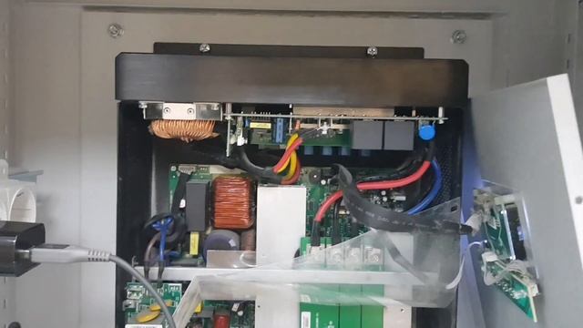 Говорящий накопитель энергии. Часть 3 - Ожил экран, проблема с инвертором смотреть онлайн