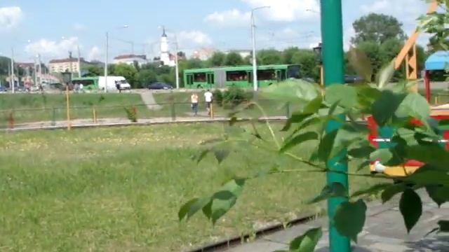 Аттракцион "Детский паровозик" в Могилеве (смотреть до конца) смотреть онлайн