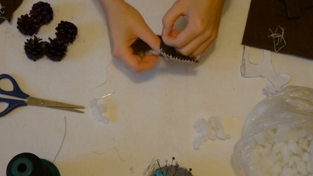 Новогодние олени на ёлочку смотреть онлайн