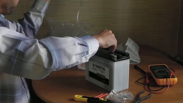 Заливка мото АКБ VARTA