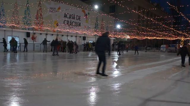 Кишинев 2017 Новогодний каток в центре смотреть онлайн