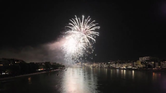 Парад фейерверков в Time Lapse HD смотреть онлайн