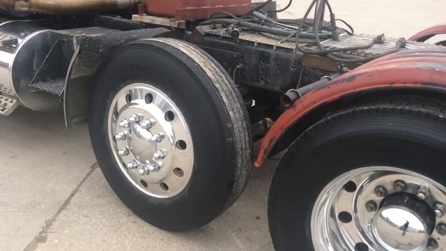 1988 Ford LTL 9000 Triple Axle Cummins 400 Big Cam Recently Replaced 13 Sp Steerable Pusher Wet Ki смотреть онлайн