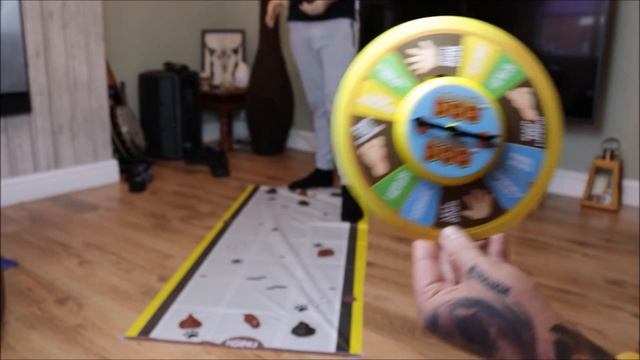 Dodge The Doo (Funny Kids Games - family fun on a budget!) Dodge The Poop!! смотреть онлайн