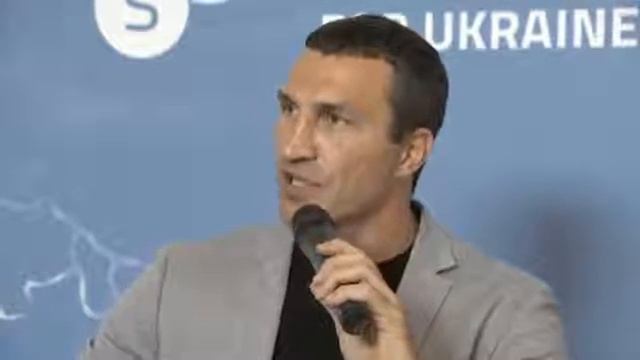 Wladimir Klitschko Conversation with young leaders at YES meeting смотреть онлайн