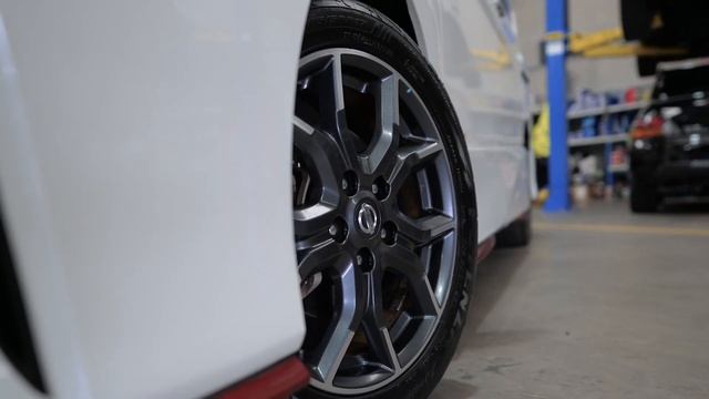 Need a Van but Nismo is Life! - Nissan Serena Nismo смотреть онлайн