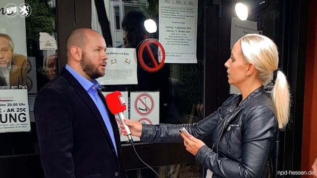 NPD-Ortsvorsteher von Altenstadt-Waldsiedlung, Stefan Jagsch im Gespräch mit der Bildzeitung смотреть онлайн