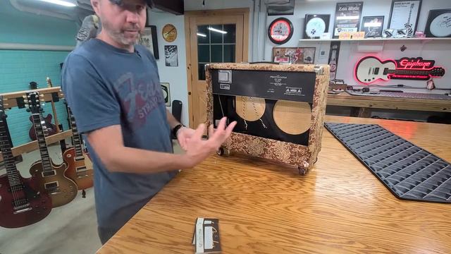 1988 Fender Princeton Chorus Amp Rebuild - Don't Miss It! смотреть онлайн