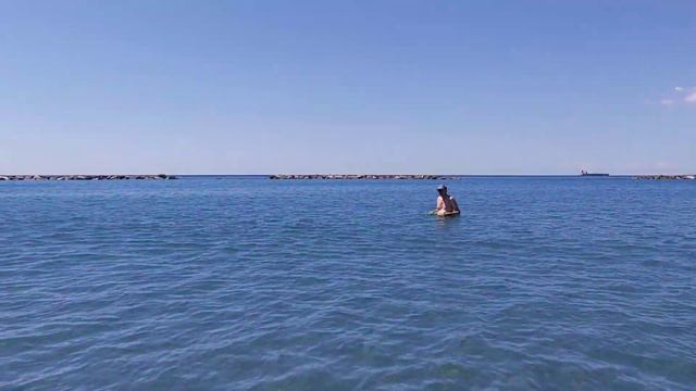 КАЙФУЕМ С МУЖЕМ НА СРЕДИЗЕМНОМ МОРЕ💃💖🏝 смотреть онлайн