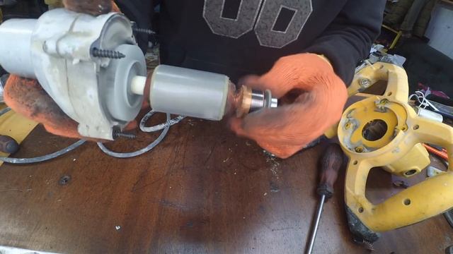 Ремонт строительного миксера Kompas