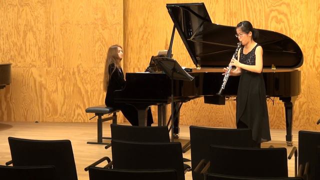 Poulenc Clarinet Sonata DANK DUO смотреть онлайн