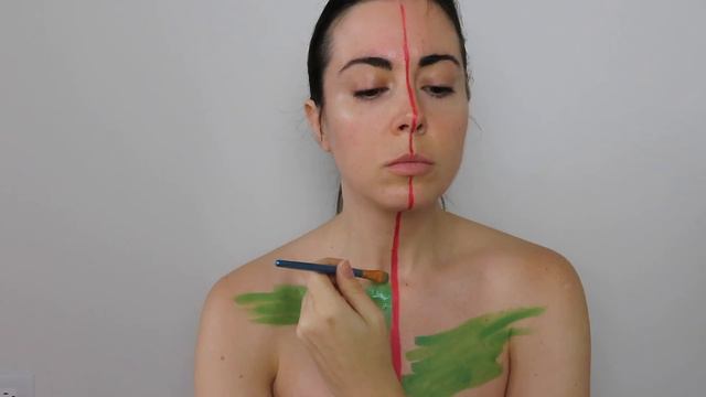Turning Myself Into A Ruby Rubber Plant | Plant Face Painting смотреть онлайн