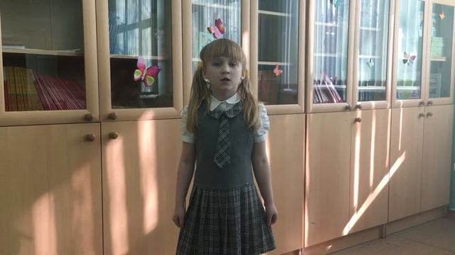 Аронова Юля читает произведение "Люблю грозу в начале мая" Ф.И.Тютчева смотреть онлайн