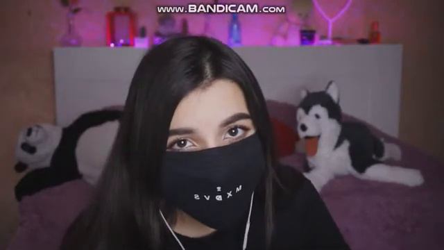 Tenderlybae поёт - VEGAS АВТОГРАФ смотреть онлайн