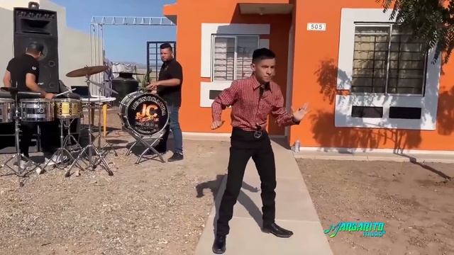 Ian Curtis goes Mexican смотреть онлайн