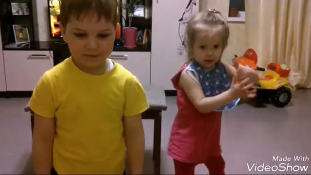 Между нами тает лед.Дети зажигают.Танцы смотреть онлайн