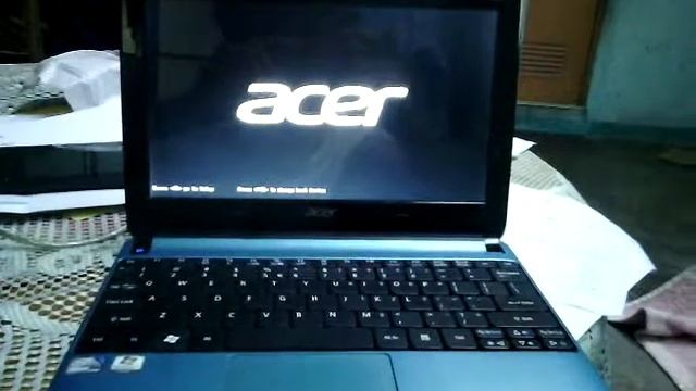 Acer Aspire One D270 help please. . смотреть онлайн