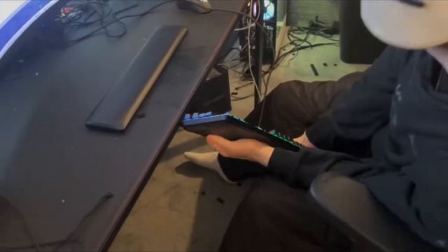 @dream smashing his keyboard смотреть онлайн