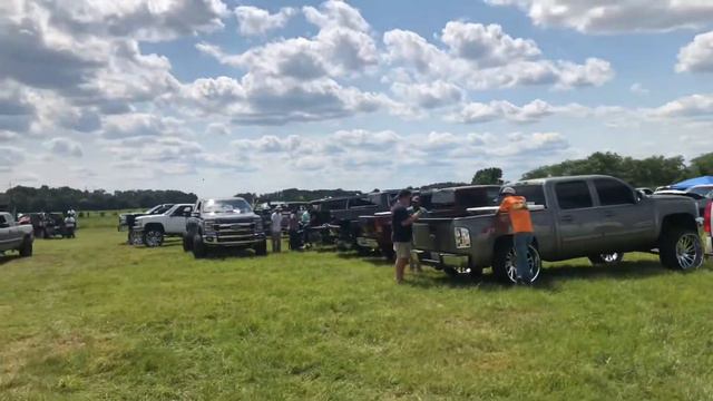 truck show(King of the Ranch)#carshow #truckshow #trucklovers смотреть онлайн