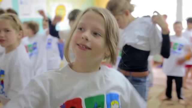 Детский креативный лагерь "Вуаля" смотреть онлайн