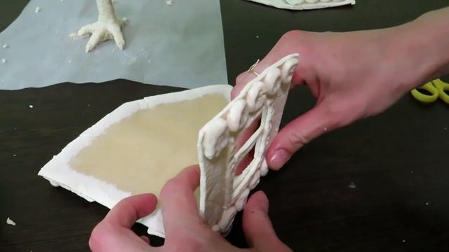 ИЗБУШКА НА КУРЬИХ НОЖКАХ. КАК СДЕЛАТЬ ДОМ БАБЫ ЯГИ СВОИМИ РУКАМИ. смотреть онлайн