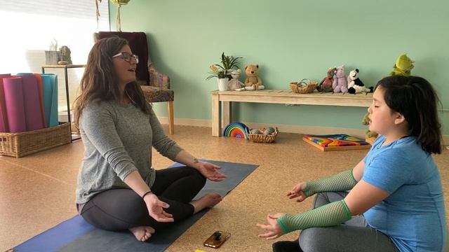 Kids Yoga: Sa Ta Na Ma Meditation смотреть онлайн