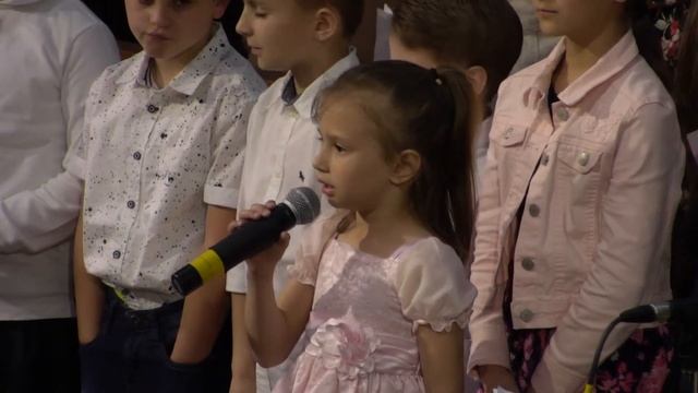 Благодарите за родителей! Стихотворение смотреть онлайн