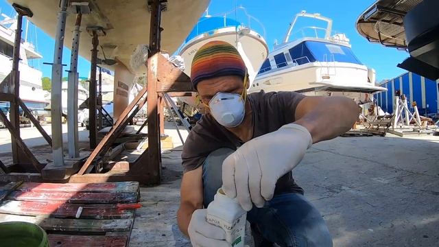 Подготовка яхты к спуску на воду смотреть онлайн