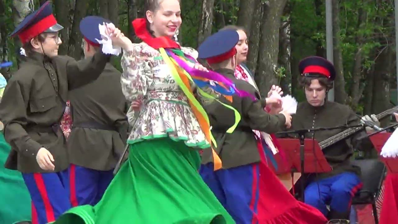 Ярославское лето.Выступление "Плетеньки" 04 06 2022г смотреть онлайн