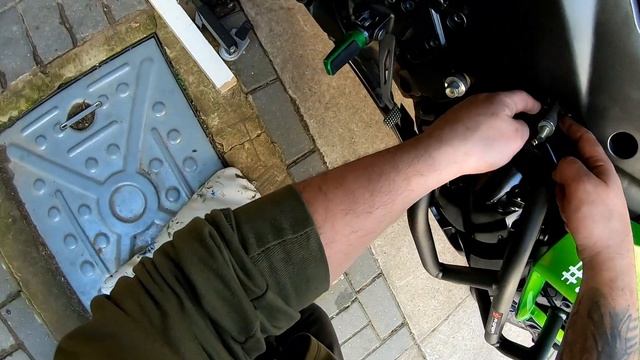 Z1000SX СТАНТ КЛЕТКА/STUNT CAGE/CRASH BARS смотреть онлайн