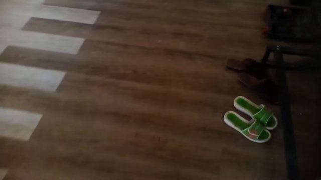 Лестница из дерева. На металлическом касауре смотреть онлайн