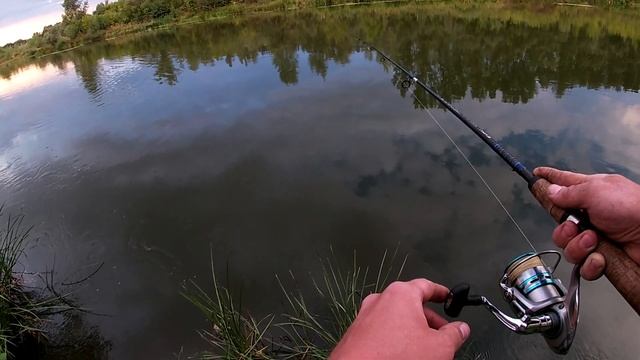 Рыбалка с берега. Щука на джиг, окунь на воблер. смотреть онлайн