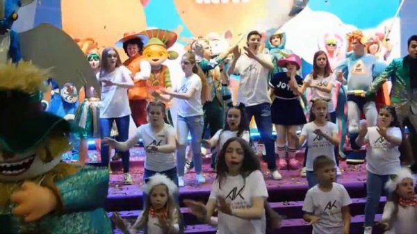 МУЛЬТИМИР 2019 - ФЕСТИВАЛЬ АНИМАЦИИ - Парад мультперсонажей второй выход