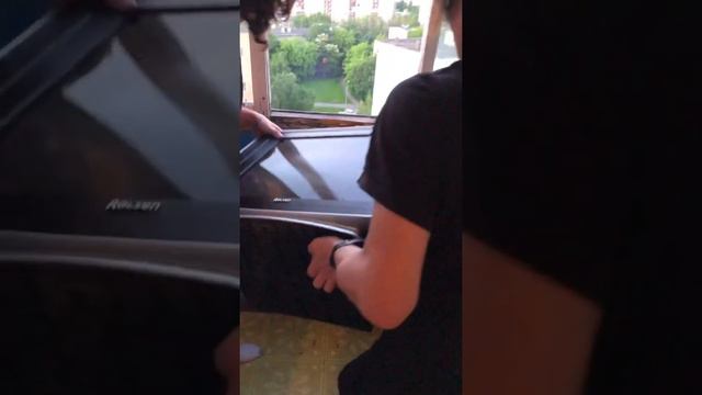 Скинули телевизор с 13того этажа смотреть онлайн