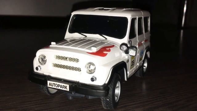 Машинка на пульте управления