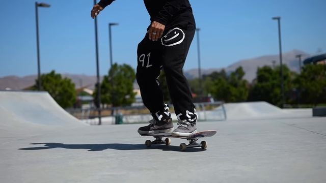 HOW TO RIDE A SKATEBOARD - 10 BEGINNER STEPS | BOOT CAMP EP. 1