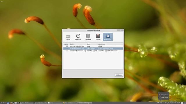 Cinnamon Desktop 1.1.3+GIT Running In Ubuntu 11.10 смотреть онлайн