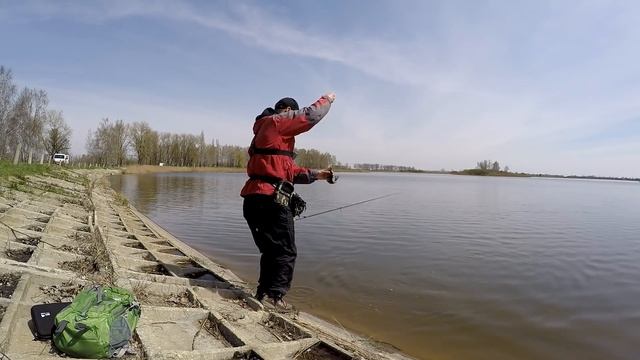 Favorite Team. Сумасшедший клев крупного окуня. смотреть онлайн