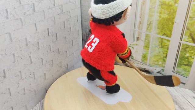 "Шайбу, шайбу!" / игрушка связана крючком смотреть онлайн