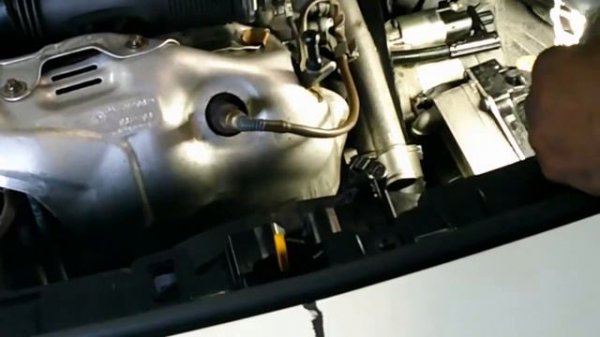 Removing 2015 Benz GLA 250 Thermostat steps ( removing a car's thermostat)