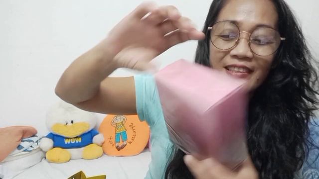 Birthday Gift Unboxing смотреть онлайн