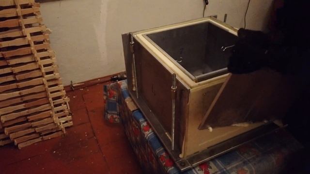 Виготовляю вулики з пінополіуретану ППУ / Весь процес виготовлення вулика ППУ / Оптиміст #15 смотреть онлайн