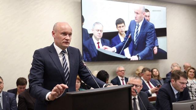 БЮДЖЕТ САХАЛИНСКОЙ ОБЛАСТИ НА 2024 – 2026 ГОДЫ ПРИНЯЛИ В ПЕРВОМ ЧТЕНИИ смотреть онлайн